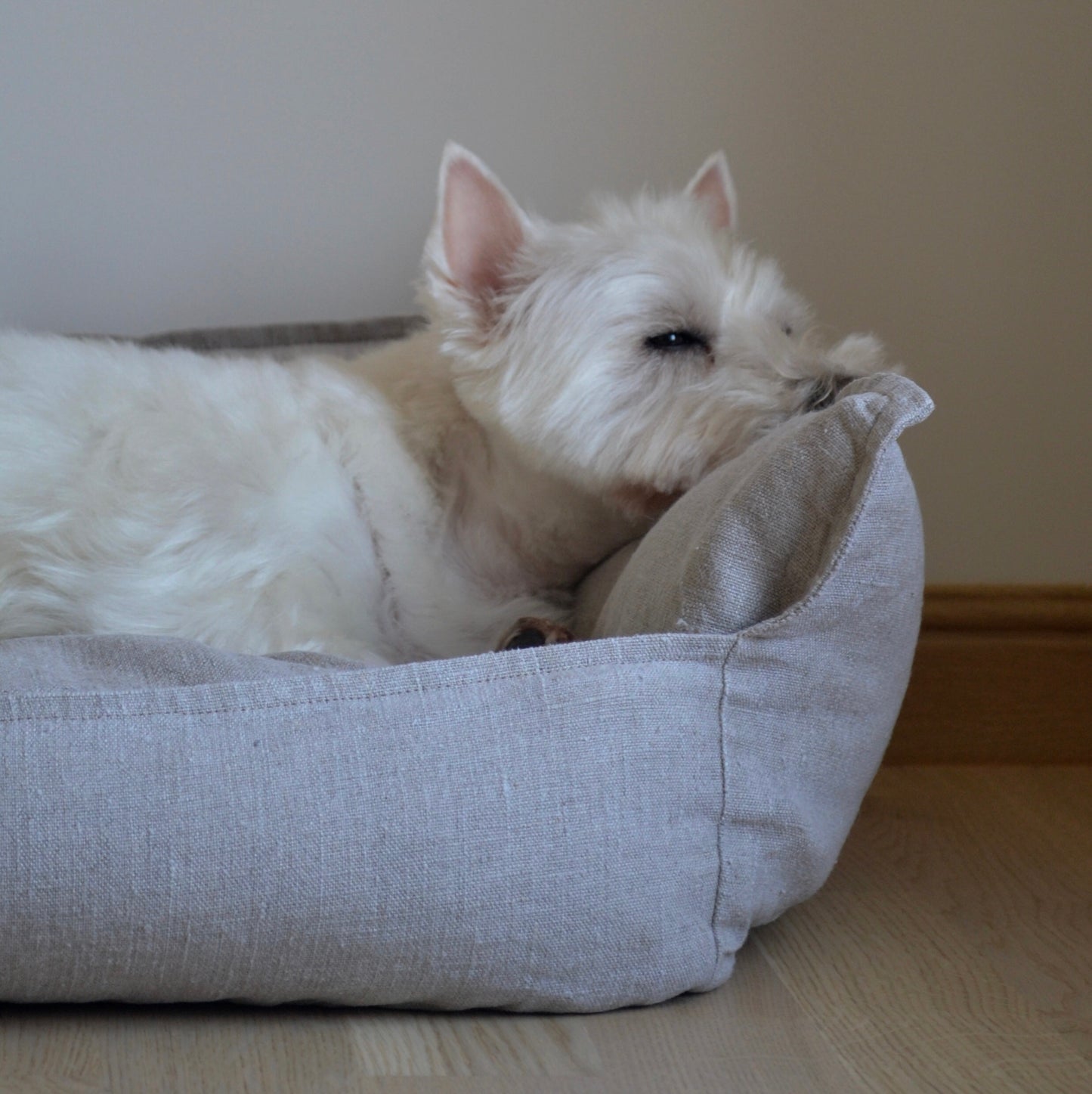 Natural Grey Sustainable / Eco Friendly Soft Linen Dog Bed